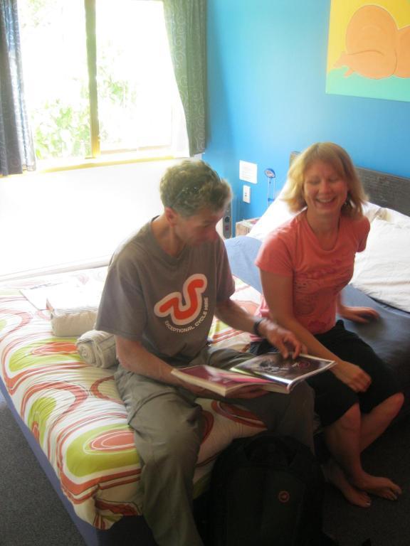Tasman Bay Backpackers Hostel Nelson Szoba fotó