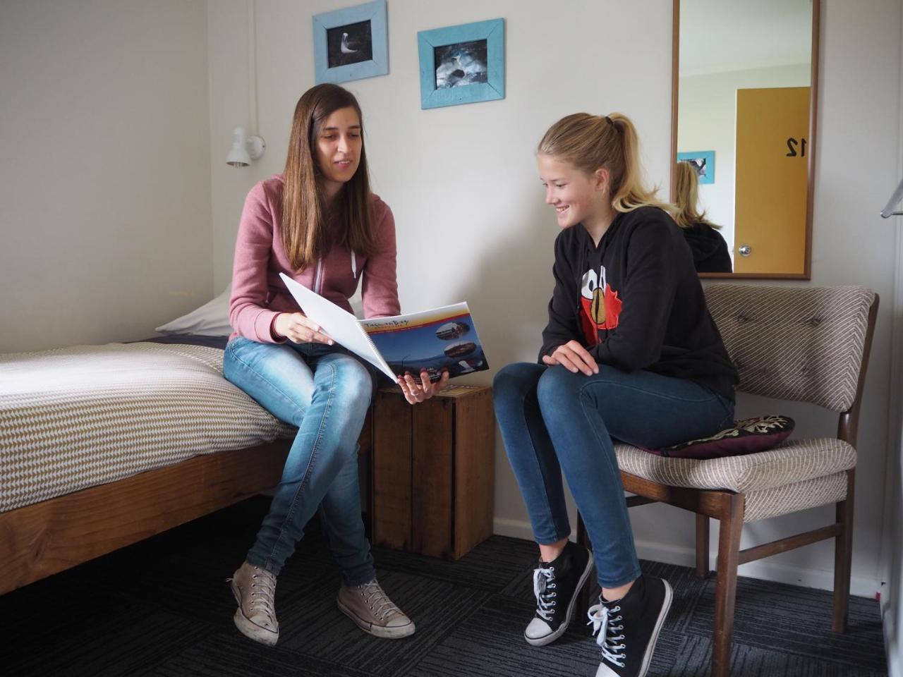 Tasman Bay Backpackers Hostel Nelson Kültér fotó